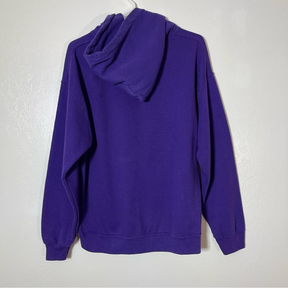 Gildan, Farming Lifeline Hoodie. Size Medium. Good used condition! - Picture 2 of 5